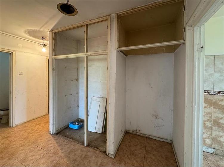 Bulevardul Basarabiei Apartament 3 camere Spatios-Luminos