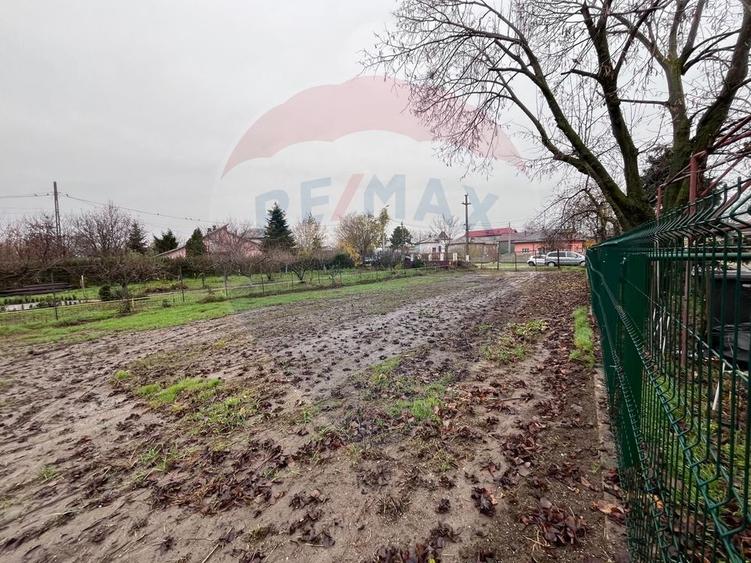 Teren 1427 mp - de vanzare in Mihailesti langa lac Arges