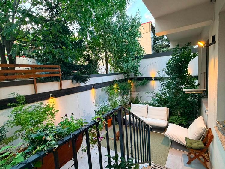 Ion Mihalache - Pta Victoriei - Apartament 3 camere -gradina de 95 mp amenajata
