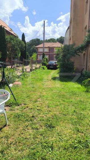 Casa cu 6 camere, 270 mp , 375 mp teren, zona Valea Ghinzii