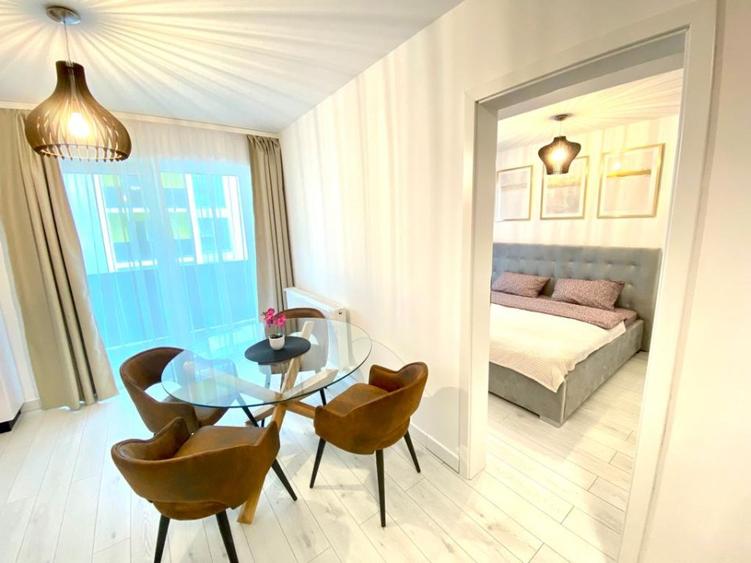 Inchiriez apartament 2 camere Lux | et 3 | Corneliu Coposu