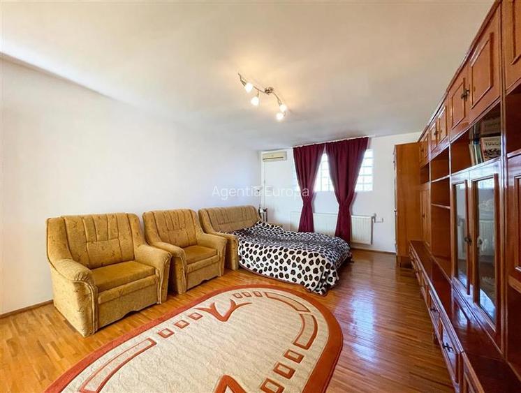 Casa de vanzare P+M zona centrala Tulcea - 17