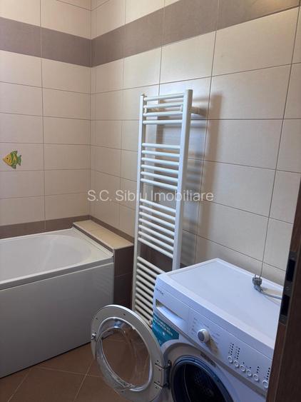 ap 2 camere decomandat et 2 str ludos valea aurie - 8