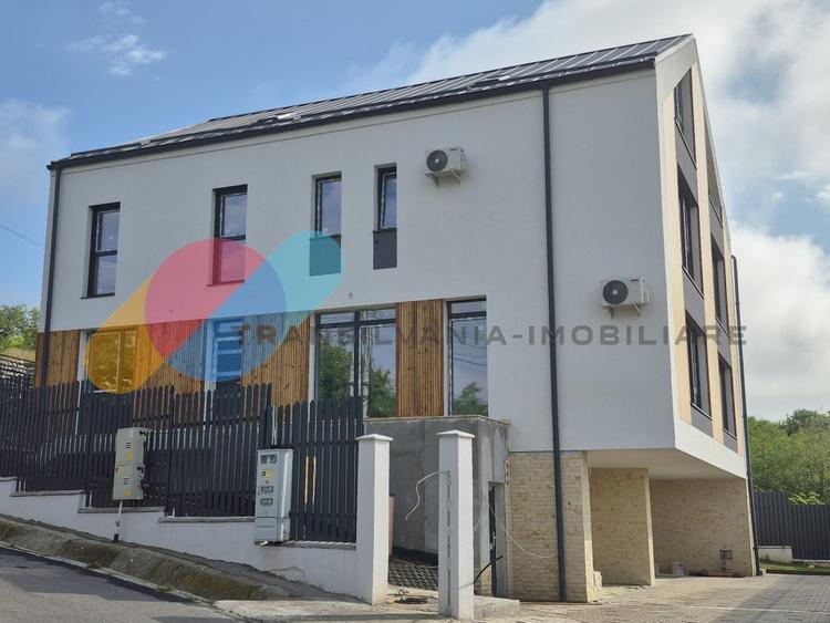Duplex 244 mp utili, zona linistita cu priveliste deosebita, Dambu Rotund