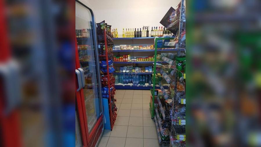 Spațiu comercial complet mobilat si funcțional, situat în Florești!