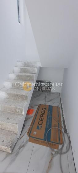 🏡VILĂ DEOSEBITĂ DE VÂNZARE – 5 DRUMURI, VALEA ADÂNCĂ 🏡