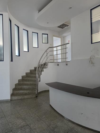 Spatiu de birouri-parter-350 mp