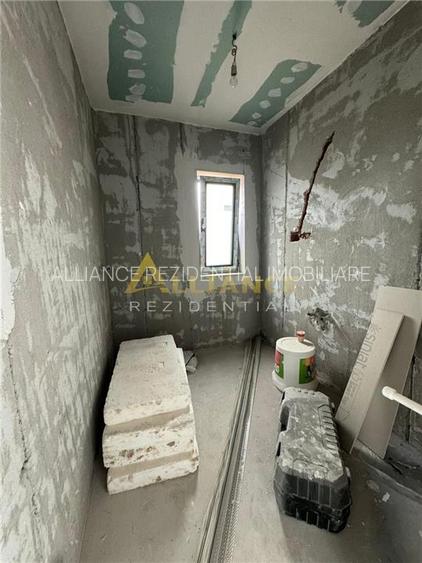 Vila P+1 cu 4 camere - 2 bai { Popesti Leordeni } - 15