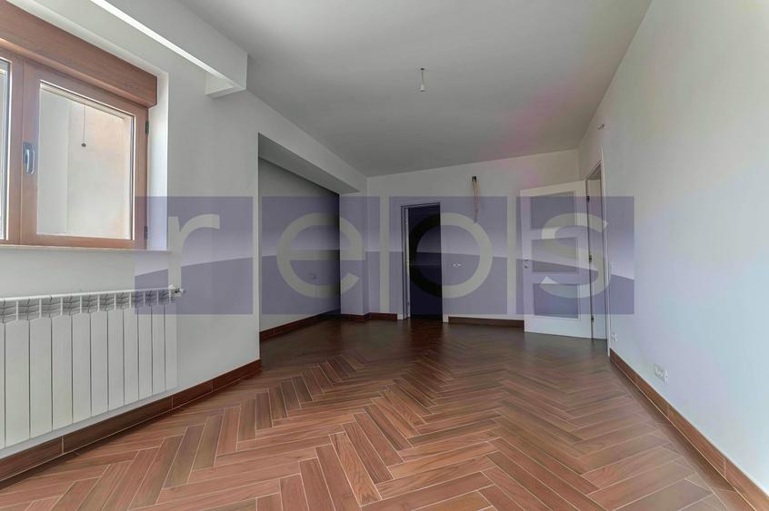 3 CAMERE | DOROBANTI