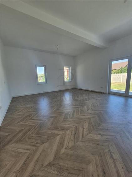 DUPLEX DESPARTIT PRIN DRESSING - PARTER - LA CHEIE