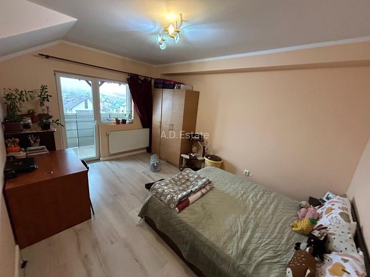 1 Decembrie  2 Camere Bloc 2014 Caramida 52 Mp Loc Parcacare 15 Min Metrou - 18