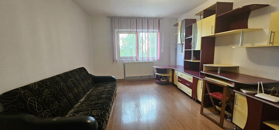 Apartament de inchiriat 2 camere decomandate Nicolina 2