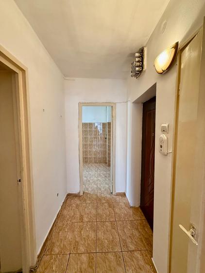 Apartament cu 4 camere-2 balcoane- zona Piata Centrala
