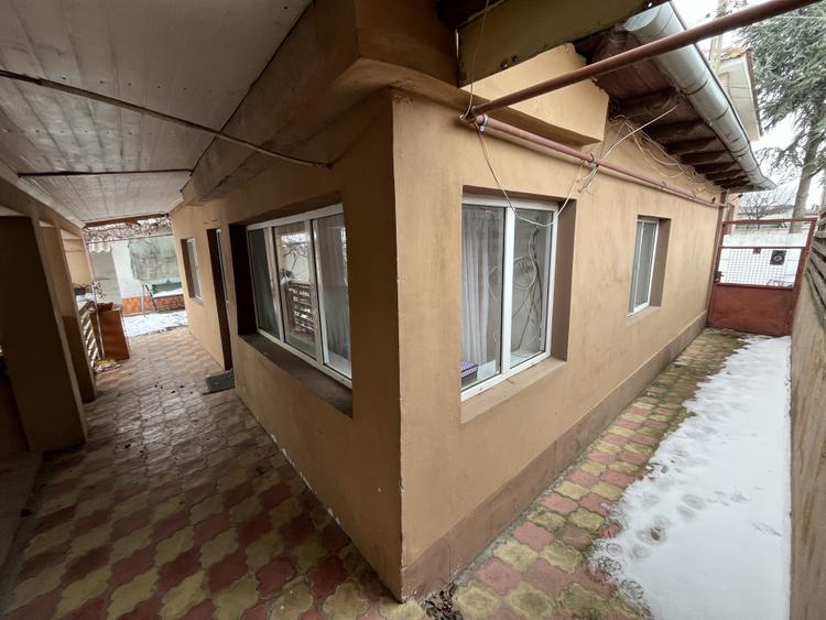 Casa la sol,3camere constructie mixta,renovata,mobilata,utilata,Valu lui Traian!