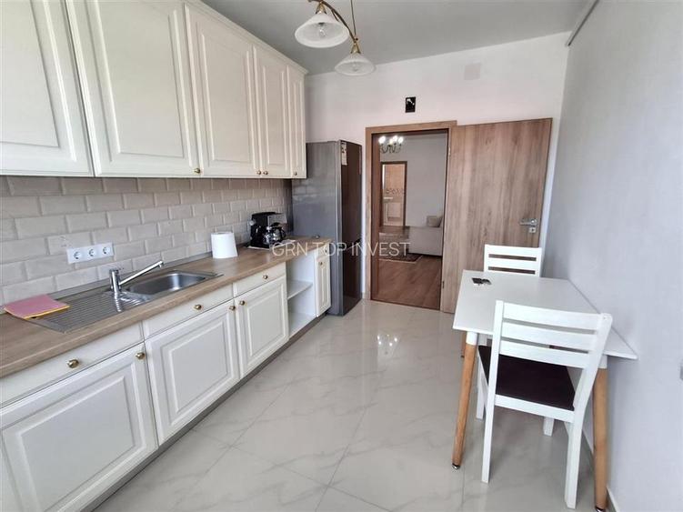 Apartament 3 camere decomandat 2 bai parcare Sura Mare - 14
