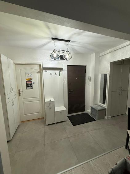 Apartament 3 camere, 75 mp, zona Cornițoiu