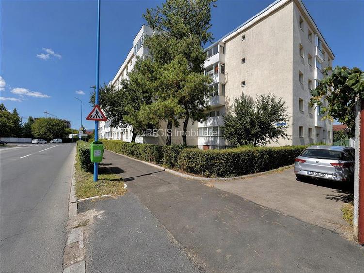 Apartament decomandat cu 3 camere si 2 bai in Bartolomeu - 15