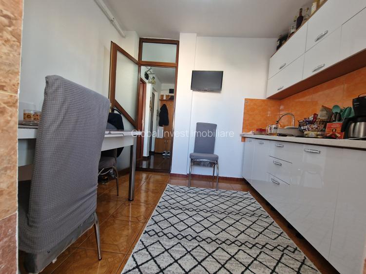 Navodari(Sud)- 3 camere decomandate confort 0, parcare, gaze - 87.000euro - 14
