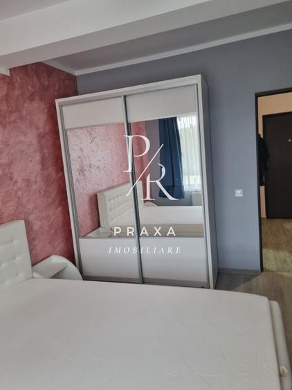 Apartament de 3 camere, 55 mp, terasa de 25, parcare, zona Vivo!