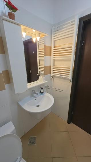 Inchiriere apartament decomandat 2 camere 60 mp.