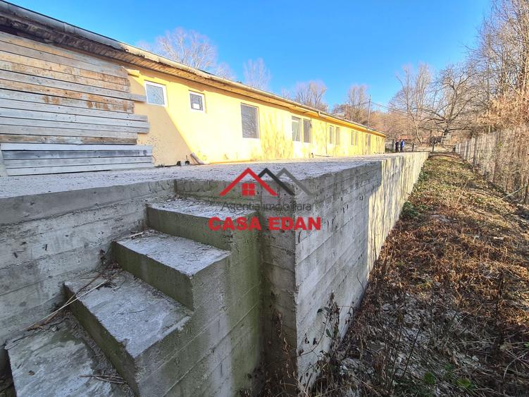 Cladire Sc=311mp in Campina--215.000e