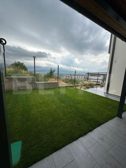 Duplex cu 4 camere, 178 mp utili, cu garaj, panoramă superbă, zona Voronet