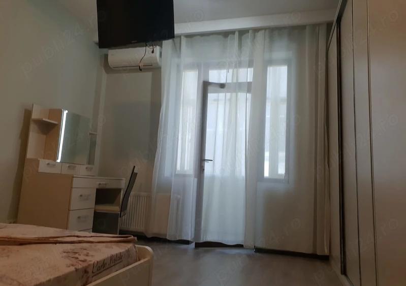 Apartament de 3 camere, 74 mp, parcare, centrala, șemineu pe lemne, zona Domenii