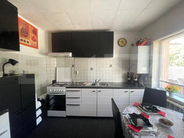Se vinde Apartament cu doua garaje la casa - in EXCLUSIVITATE