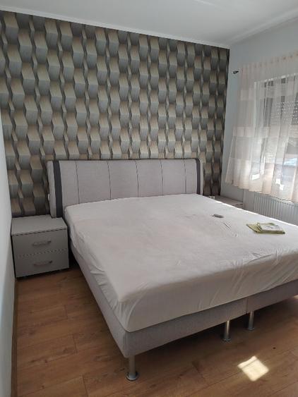 Vând apartament doua camere