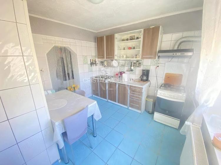 Vanzare apartament 3 camere, 74 mp, etaj 8/8, 2 băi și 2 balcoane – P Ispirescu - 2
