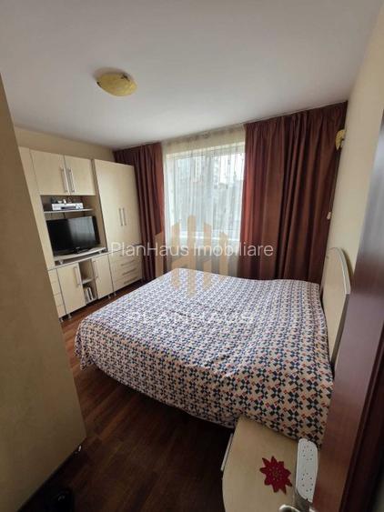 Închiriere- 2 camere ,ultracentral zona Bizo ,etaj 2  - 4