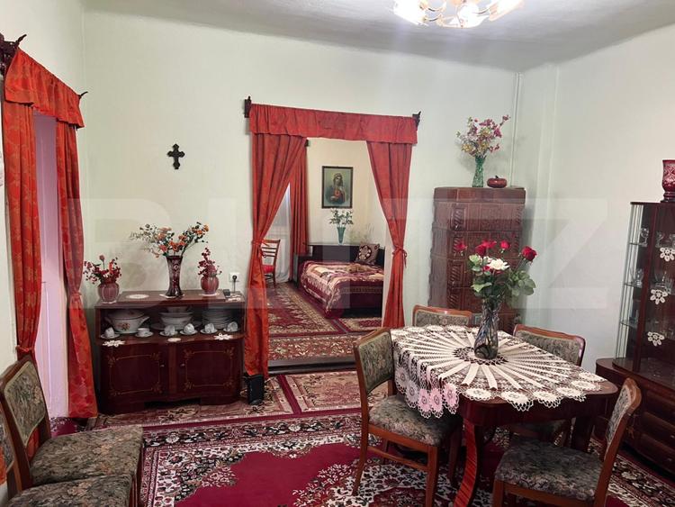 Casă de vanzare, cu 3 camere, 85 mp, zona semicentrala