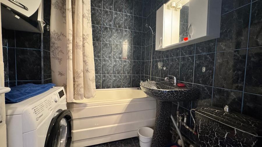 Apartament cu 3 camere de închiriat, str. Șelimbărului-AP1560