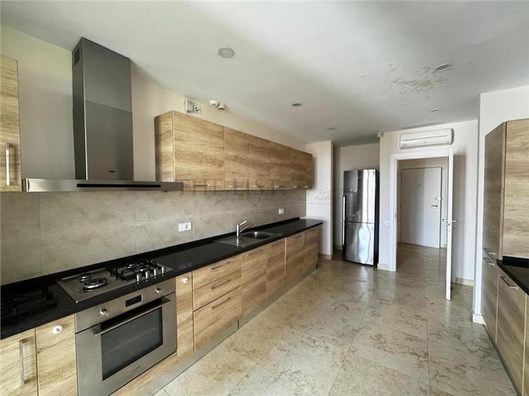 De Vanzare Vila Duplex | Oxford Gardens