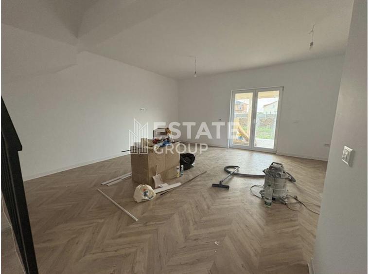 Duplex cu 5 camere in Mosnita Noua