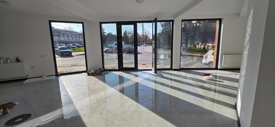 Spațiu comercial, 100 mp .