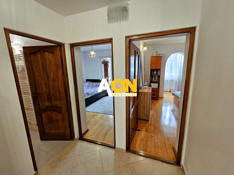 Apartament 3 camere, 105 mp utili, parțial mobilat, zona Gara