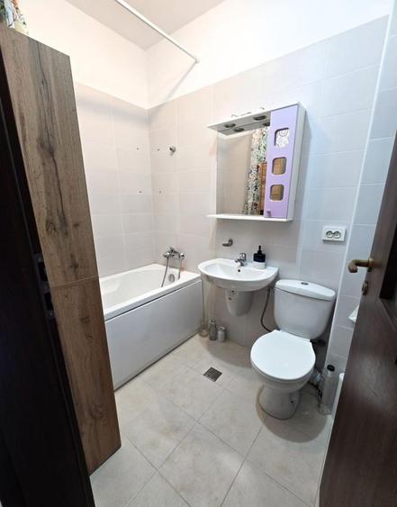Apartament de 2 camere, 62 mp, centrala, aer condiționat, zona Ștefan cel Mare