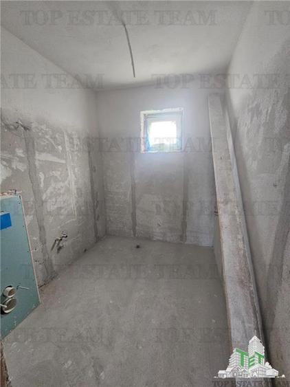 Casa individuala 4 camere+pod izolat in Prelungirea Ghencea