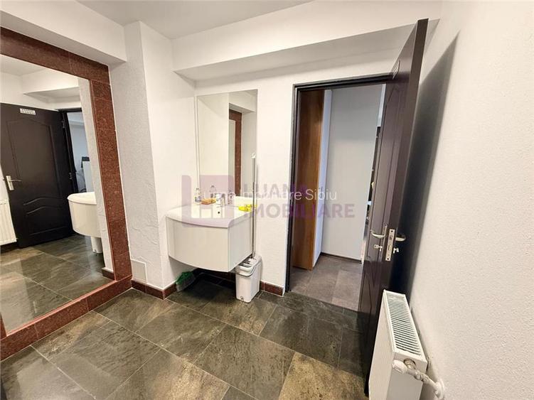Spatiu comercial 70 mp de inchiriat | 4 incaperi | zona Centrala, Golden Tulip - 3