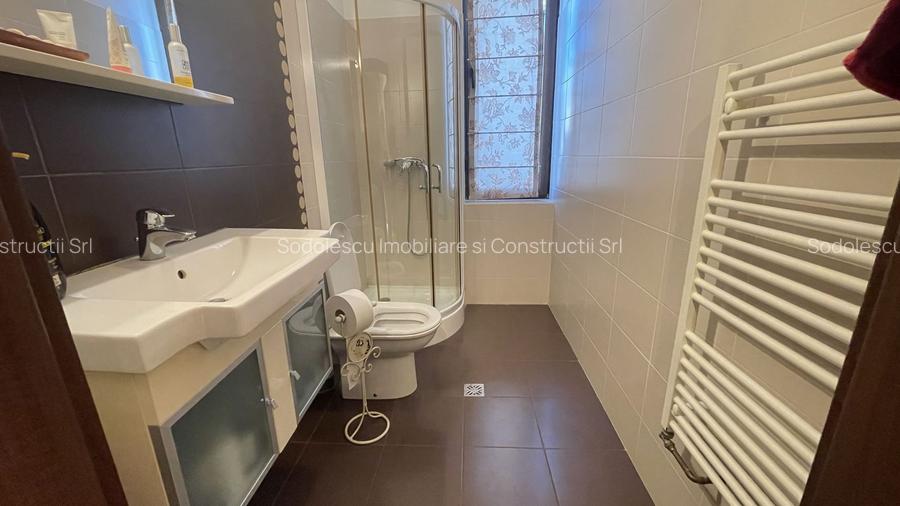 Casa eleganta si luminoasa, situata in zona de case - Mehala - 13
