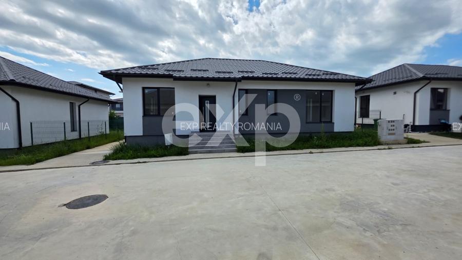 Casă individuală pe parter | 4 camere | 106 mp utili | Teren 300 mp | Tunari - 11