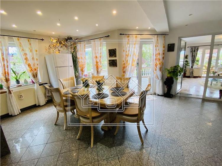 Vila individuala in Avrig - confort lux - 7 camere, 4 bai, 2 balcoane - 21