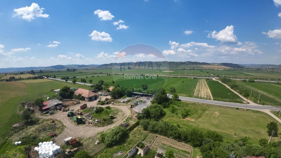 Oportunitate de investiție – Teren intravilan 22.942 mp, Vânători - 4