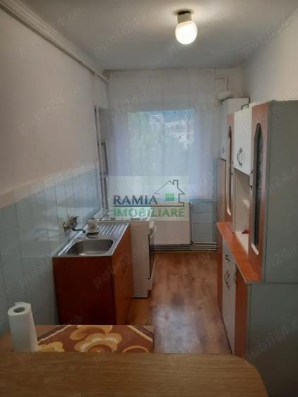Garsoniera de inchiriat zona Astra