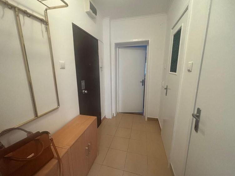 Mobilat si utilat aproape de Piata Unirii