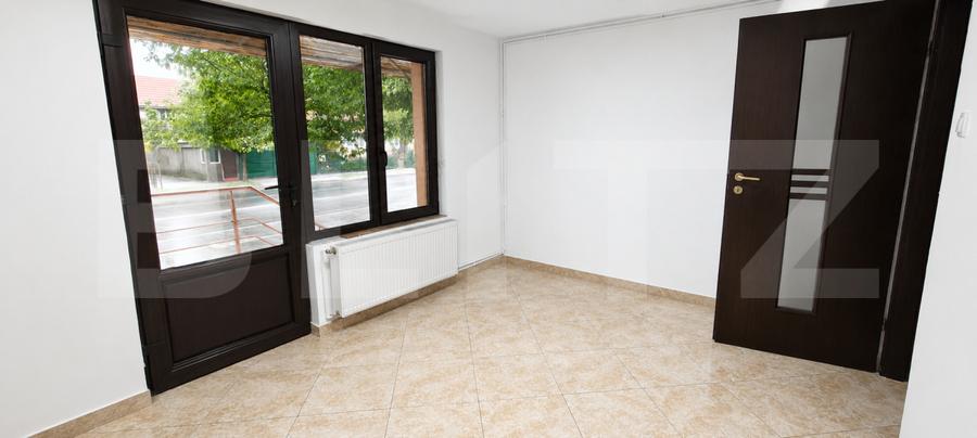 Spațiu comercial versatil, cu vad excelent,zona Lama