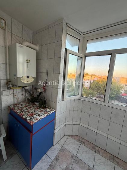 APARTAMENT 2 CAMERE DE VANZARE I. C. Frimu Etaj 4