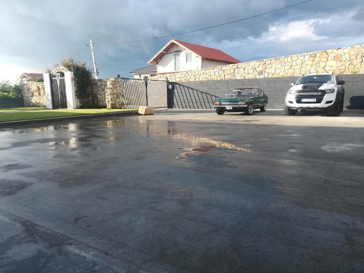 OPORTUNITATE! Duplex modern cu curte generoasa complet mobilat D-Jucu, jud. Cluj