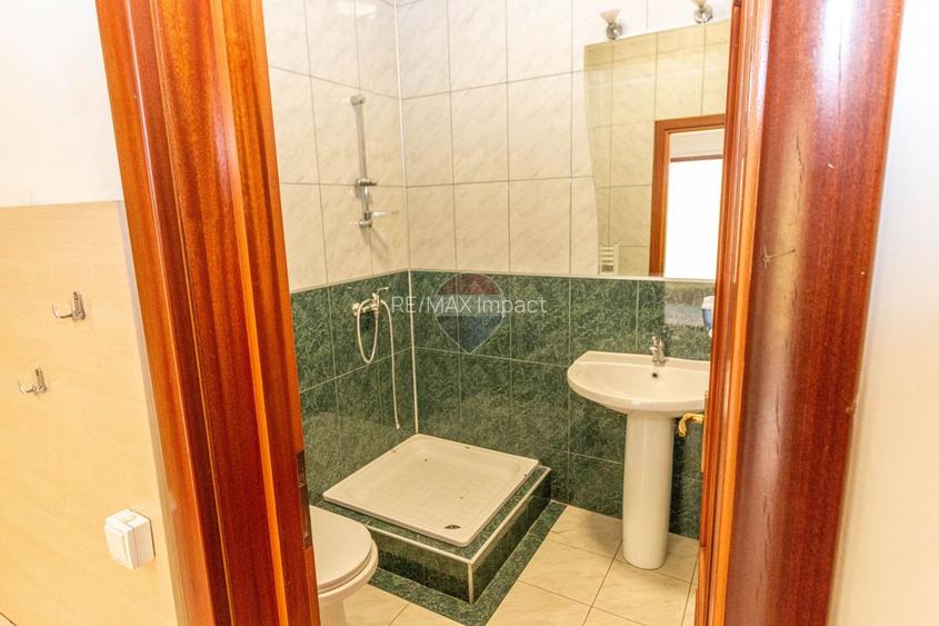 Casa / Vila cu 7 camere de inchiriat în zona Victoriei - 5